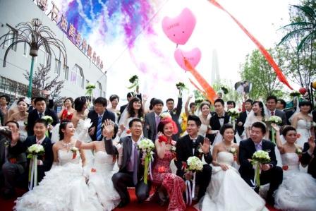 2012��Ե������•Я��һ�����������꼯�����Բ�����